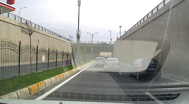 Makas atarak ilerledi, hem kendi hem de başkalarının canını tehlikeye attı