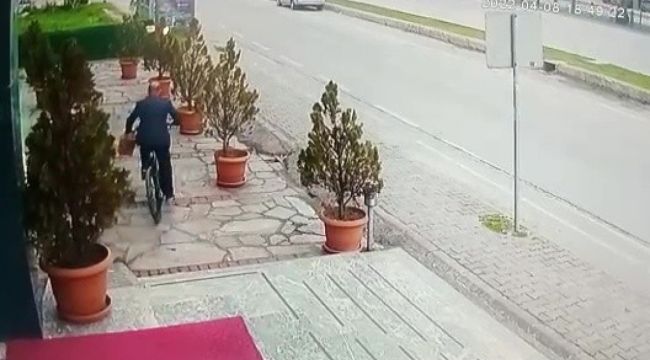 Takım elbiseli şahsın 7 bin TL'lik bisikleti çalma