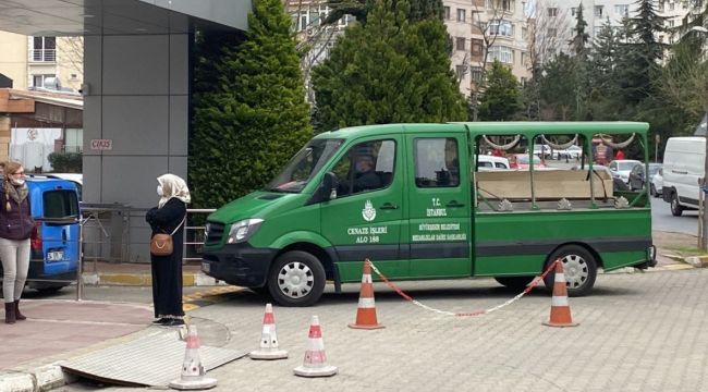 Ünlü sanatçı Koray Candemir'in annesi 9. kattan düşerek hayatını kaybetti