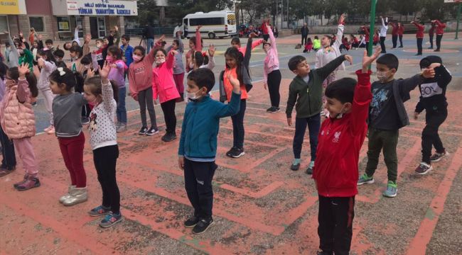Yaklaşık 18 milyon öğrenci için ara tatil bugün başlıyor