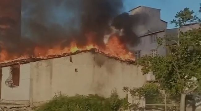 Esenyurt'ta gecekondu yangını