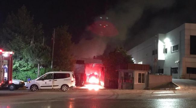 Manisa Organize Sanayi Bölgesinde fabrika yangını