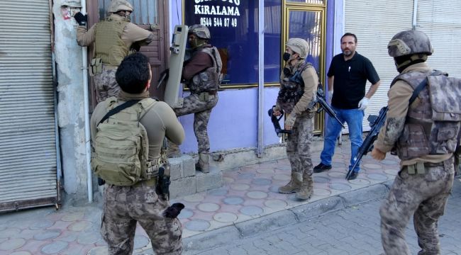 Osmaniye'de zehir tacirlerine 'şafak' operasyonu