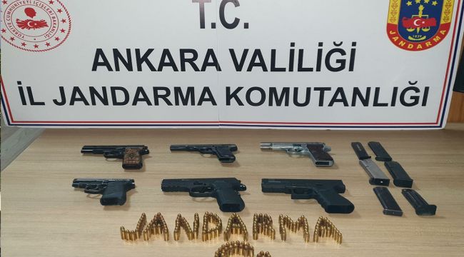 Araçta 6 adet tabanca bulundu