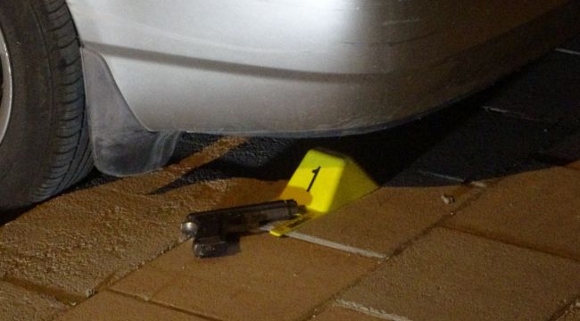 Husumetliler sokak ortasında çatıştı