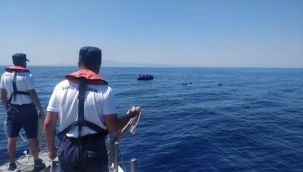 Yunanistan unsurlarınca geri itilen 46 göçmen kurtarıldı