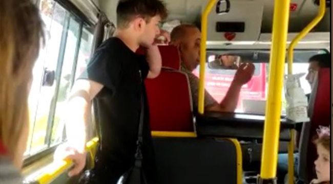 Aracına çarpıp kaçan minibüsün önünü kesti