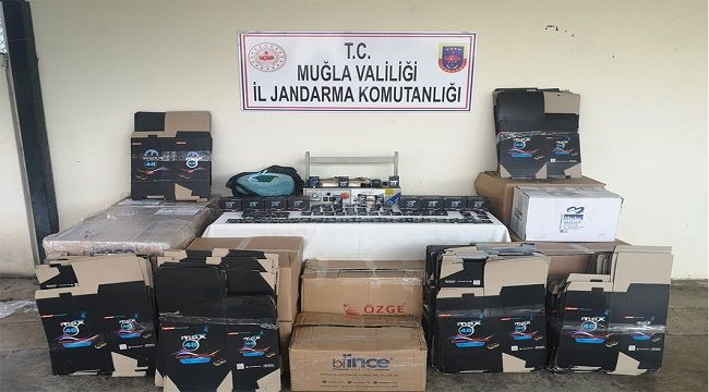 Fethiye'de 300 bin liralık kaçak hap ele geçirildi