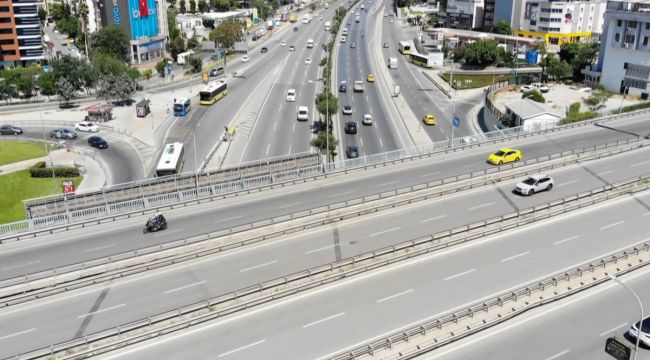 Tatilciler dönmedi, İstanbul'da yollar boş kaldı