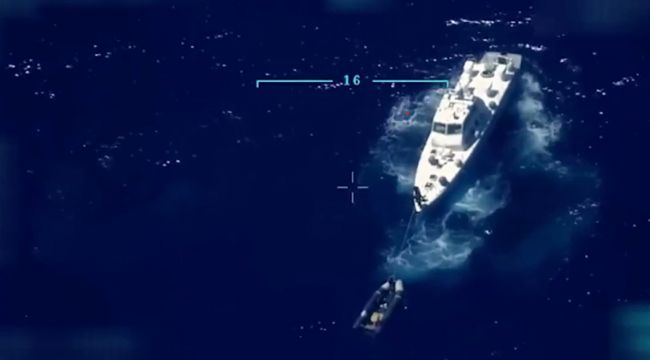 Yunan Sahil Güvenliği İHA'ya yakalandı