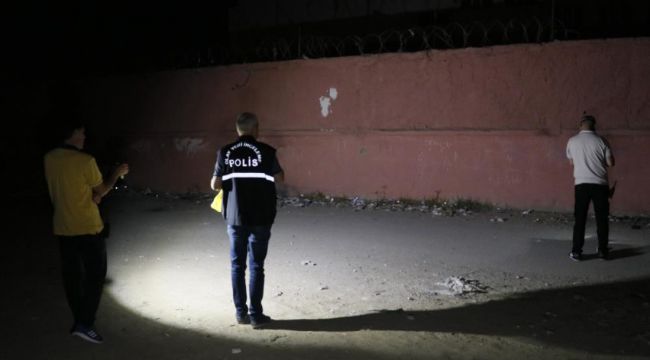 Boş arazide tartıştığı kişiler tarafından tabancayla vuruldu