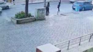 Genç kadın çarpmanın etkisiyle savruldu