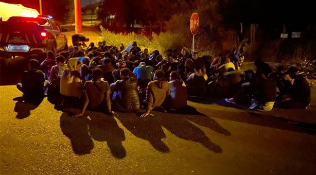İzmir'de 446 düzensiz göçmen yakalandı