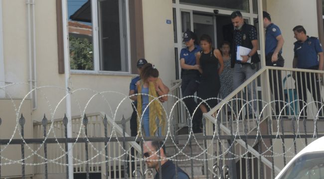 Kadın hırsızlar yakayı ele verdi
