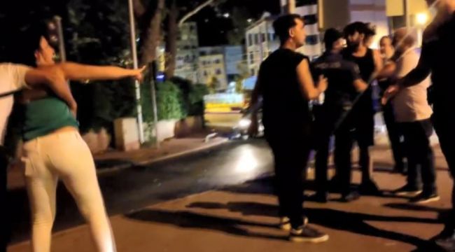 Kazaya karışan ehliyetsiz sürücü sinir krizi geçirince ortalık karıştı