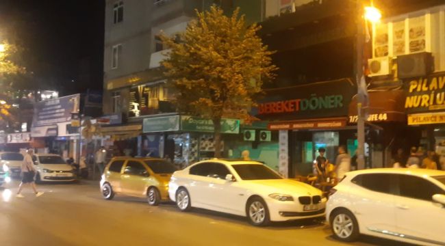 Küçükçekmece'de elektrikler gitti, esnaf gün boyu mum ışığında iş yapmaya çalıştı