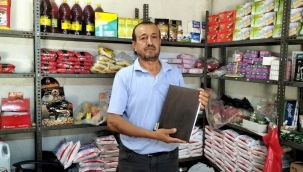Osmaniye'de gizemli hayırsever bakkalın veresiye defterini satın aldı