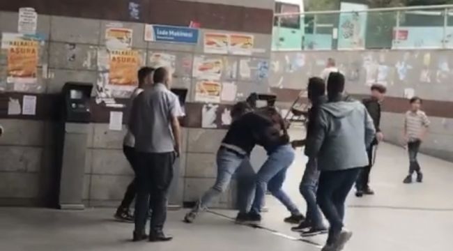 Şişli'de simitçi ve esnaf birbirine girdi, vatandaşlar zor ayırdı