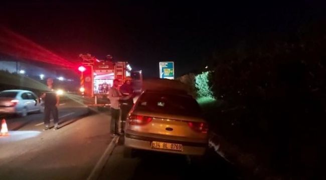 Tatil dönüşü evlerine giden ailenin otomobilinde yangın çıktı