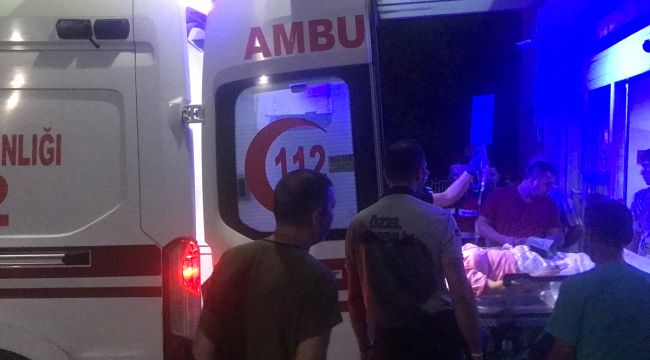 Yunanistan'ın geri ittiği bottaki hamile göçmen, Meriç Nehri ortasında doğum yaptı