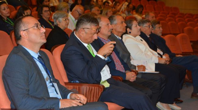 EÜ’de sebzecilik sektörünün geleceği konuşuldu