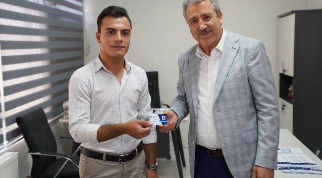 EÜ Mezunlarla İlişkiler Ofisi ‘yaşam boyu’ Egelilerin yanında