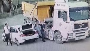 Güpegündüz tırdan mazot hırsızlığı