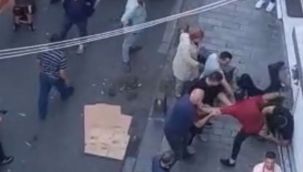 İstanbul'da yaşlı adamı döven şahsa dayak