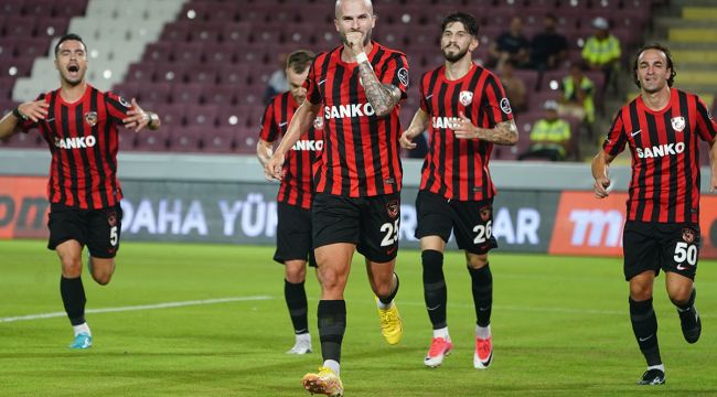 Joao Figueiredo: Hedefim en az 20 gol atmak