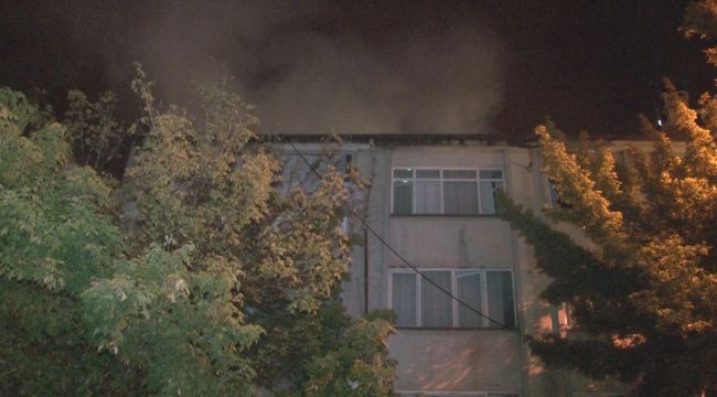 Kayseri'de çatı yangını 3 saatlik çalışmayla söndürüldü