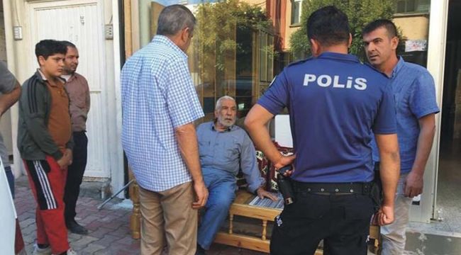 Para talebine olumsuz yanıt aldı, babası ve ağabeyini bıçakladı