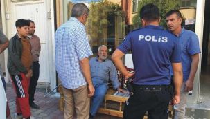 Para talebine olumsuz yanıt aldı, babası ve ağabeyini bıçakladı