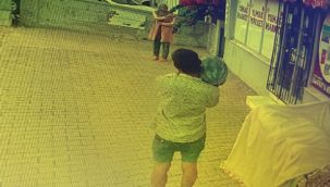 Tezgahtaki karpuzu çalmak için omuzladı, karşısındaki kadını görünce dondu kaldı