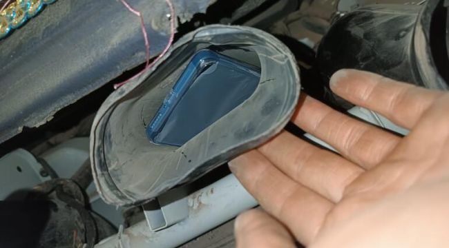 Habur'da çok sayıda kaçak cep telefonu ele geçirildi