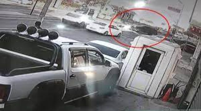 Motosikletle otomobil çarpıştı