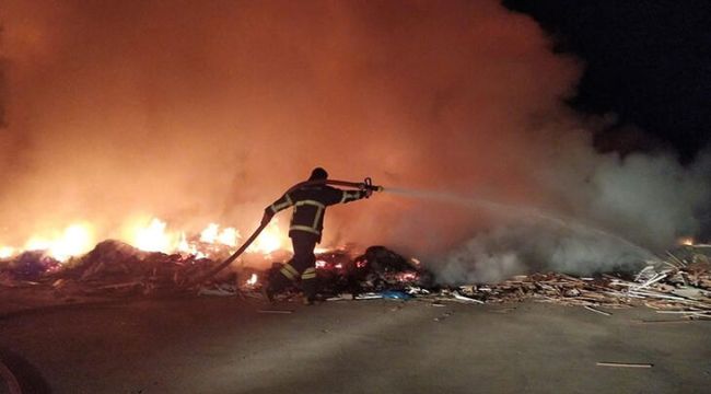 Bingöl'de organize sanayi bölgesinde yangın