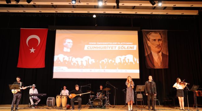Gençler 29 Ekim Cumhuriyet Bayramı'nda özel unutulmaz performans sergiledi