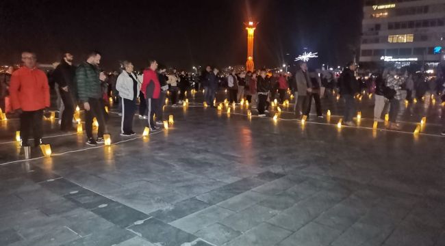 İzmir'de Ata'ya Saygı Nöbeti başladı
