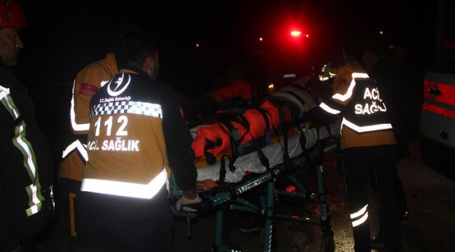 Kontrolden çıkıp savrulan otomobil, bariyere saplandı