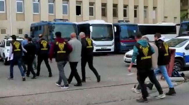 Midibüs şoförünü para karşılığında öldürmüşler
