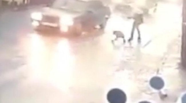 Okula giden çocuğa pitbull saldırdı