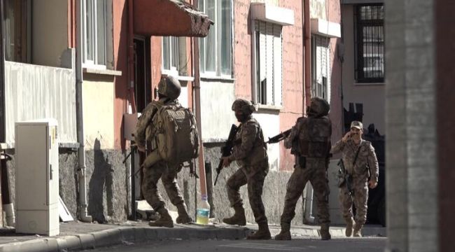 Polislere ateş edip kaçan firari hükümlü, operasyonla yakalandı