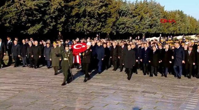 Tüm yurtta hayat durdu
