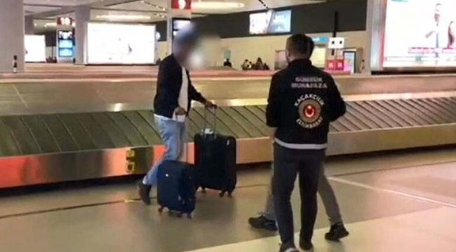 Uyuşturucuyu valizin demir çubuklarına gizlediler