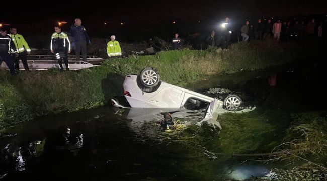 Antalya'da otomobil sulama kanalına uçtu