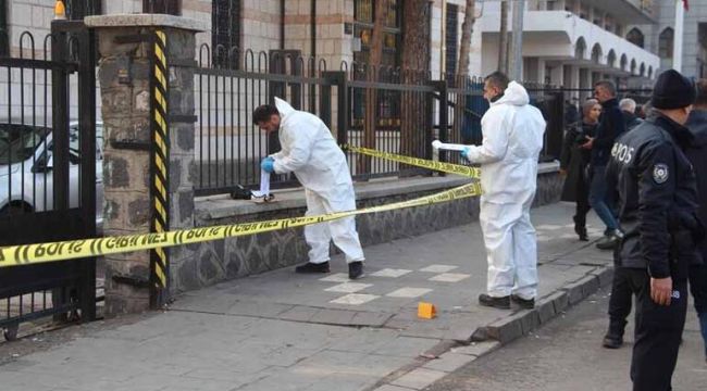 Diyarbakır'da bıçaklı kavga