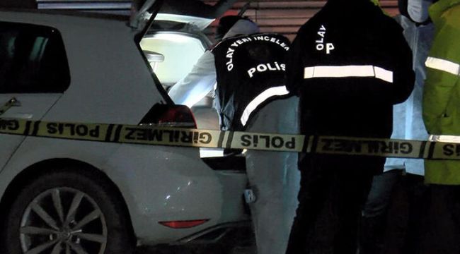 Eyüpsultan'da lüks otomobile silahlı saldırı