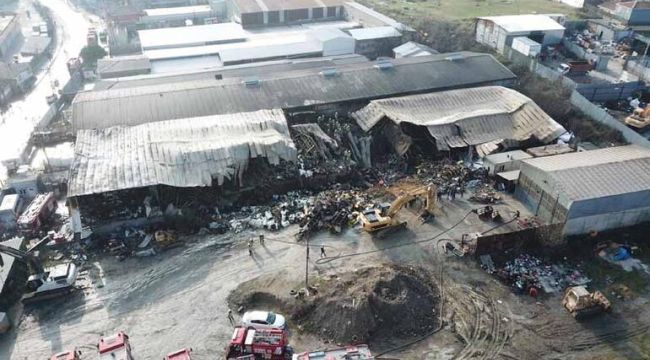 Eyüpsultan'da yanan fabrikada kayıp işçinin cesedine ulaşıldı