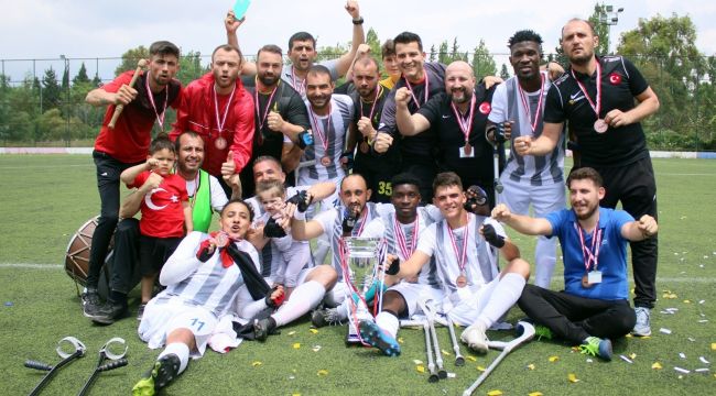 İzmir’in yıldızlarına, 2022'de madalya yağmuru
