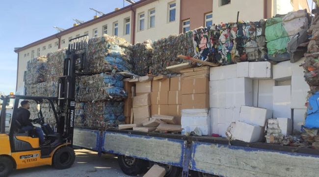 Konya'da, TIR'da 4 milyon liralık makaron ele geçirildi